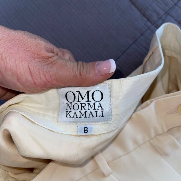 Omo Norma Kamali Vintage Womens Trousers Size 8 Cream Cropped Pleated High Rise - Picture 15 of 16